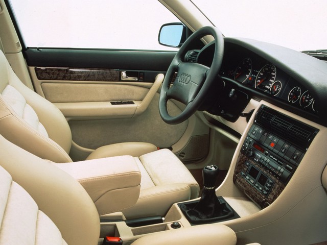 Audi A6 photo 25