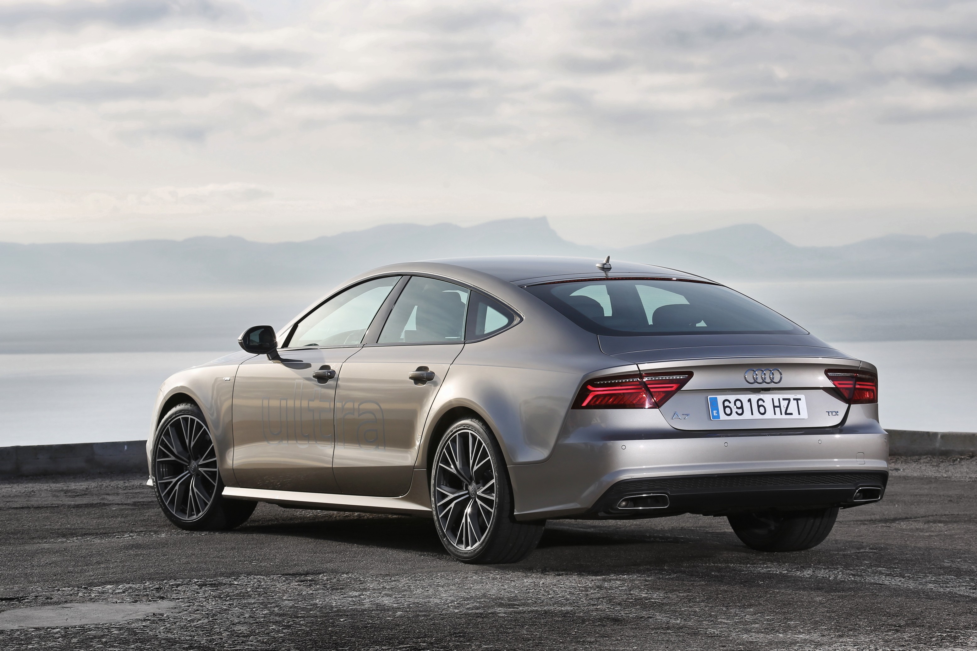 Audi A7 photo 33