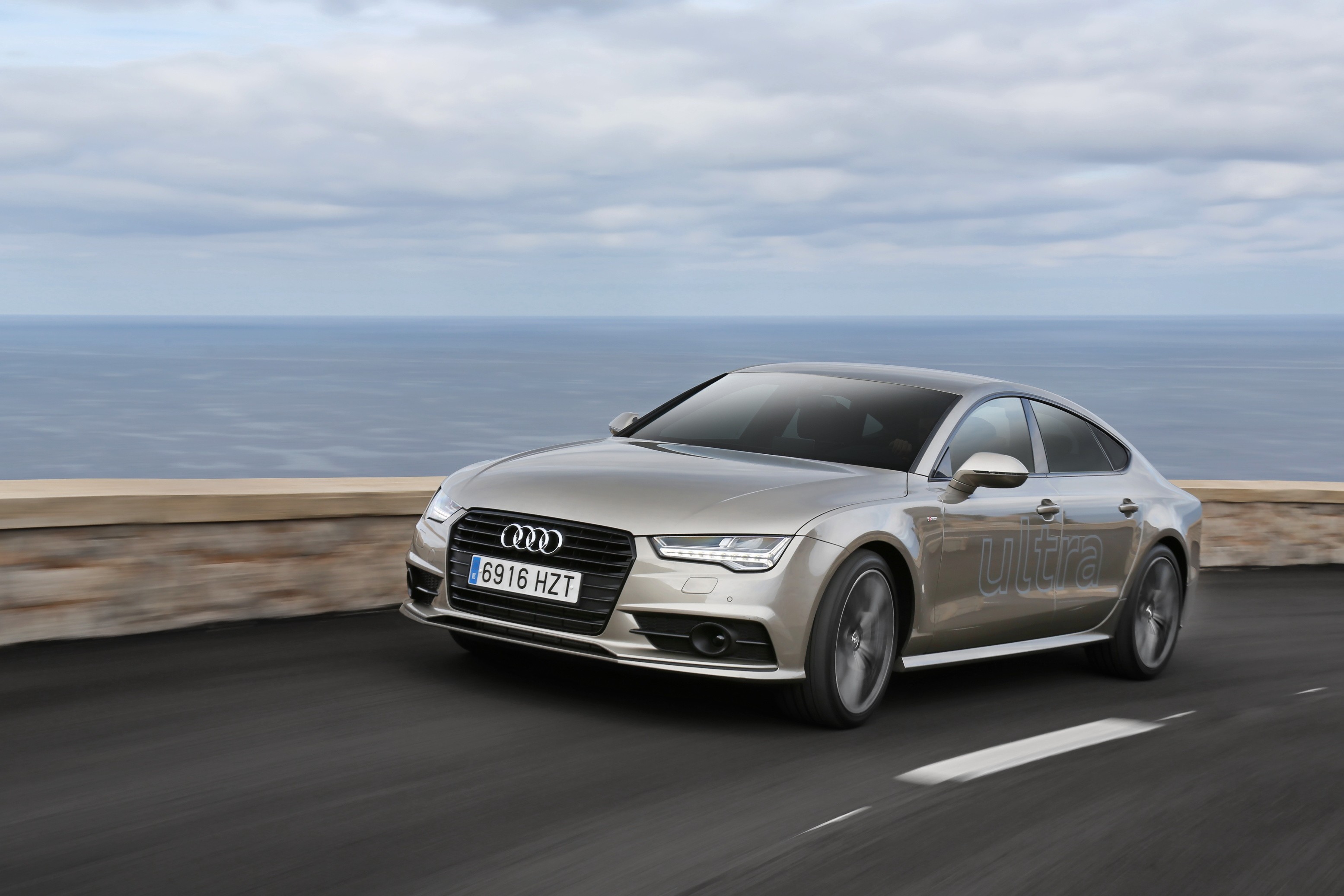 Audi A7 photo 36