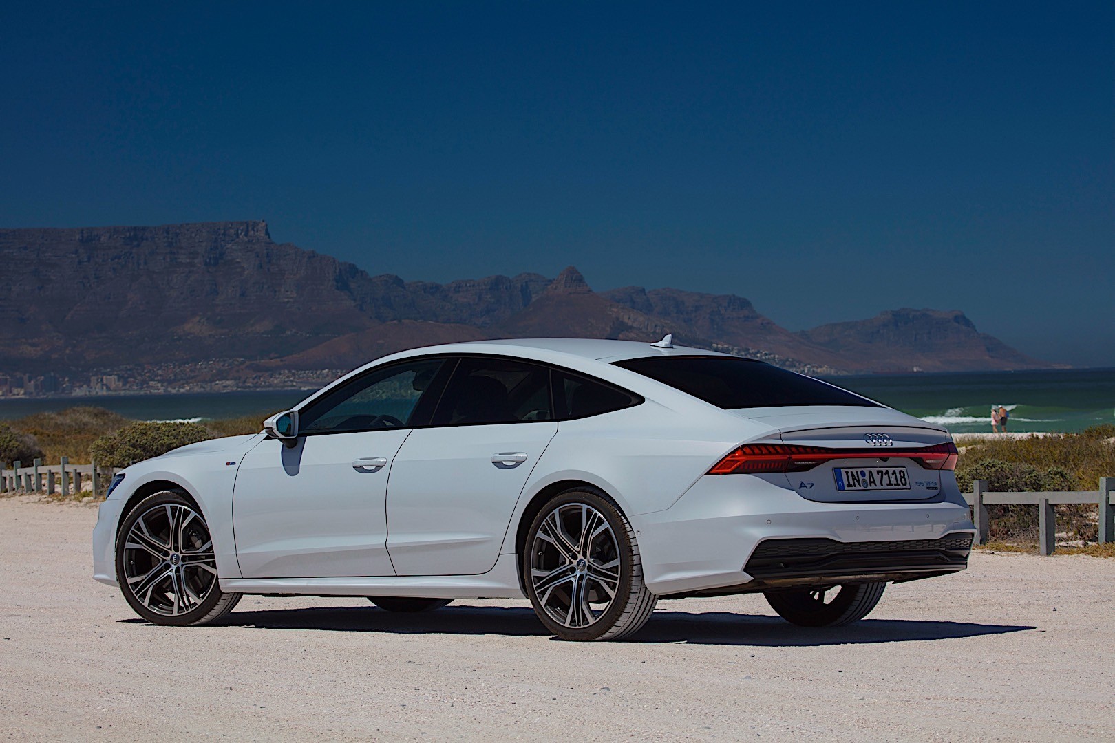 Audi A7 photo 43