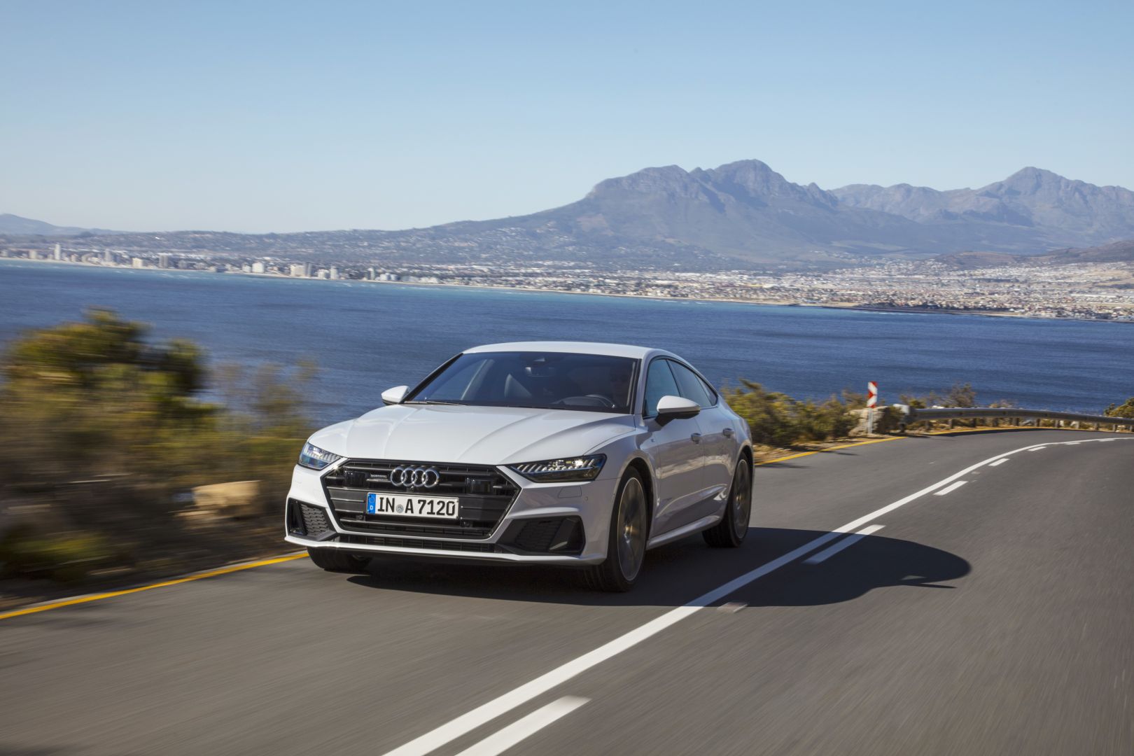 Audi A7 photo 80