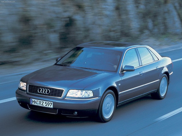 Audi A8 (D2) photo 15