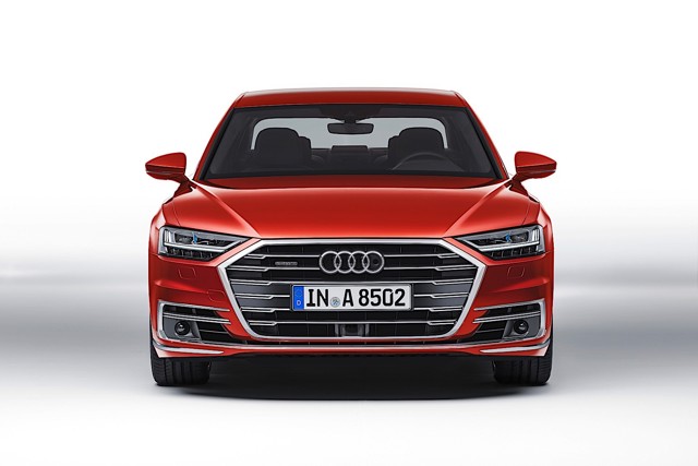 Audi A8 photo 6