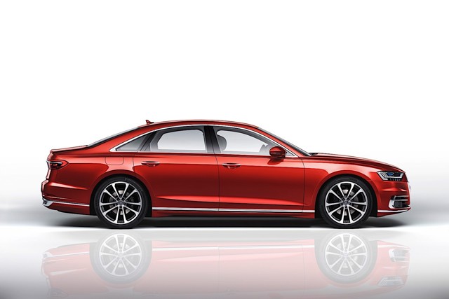 Audi A8 photo 9