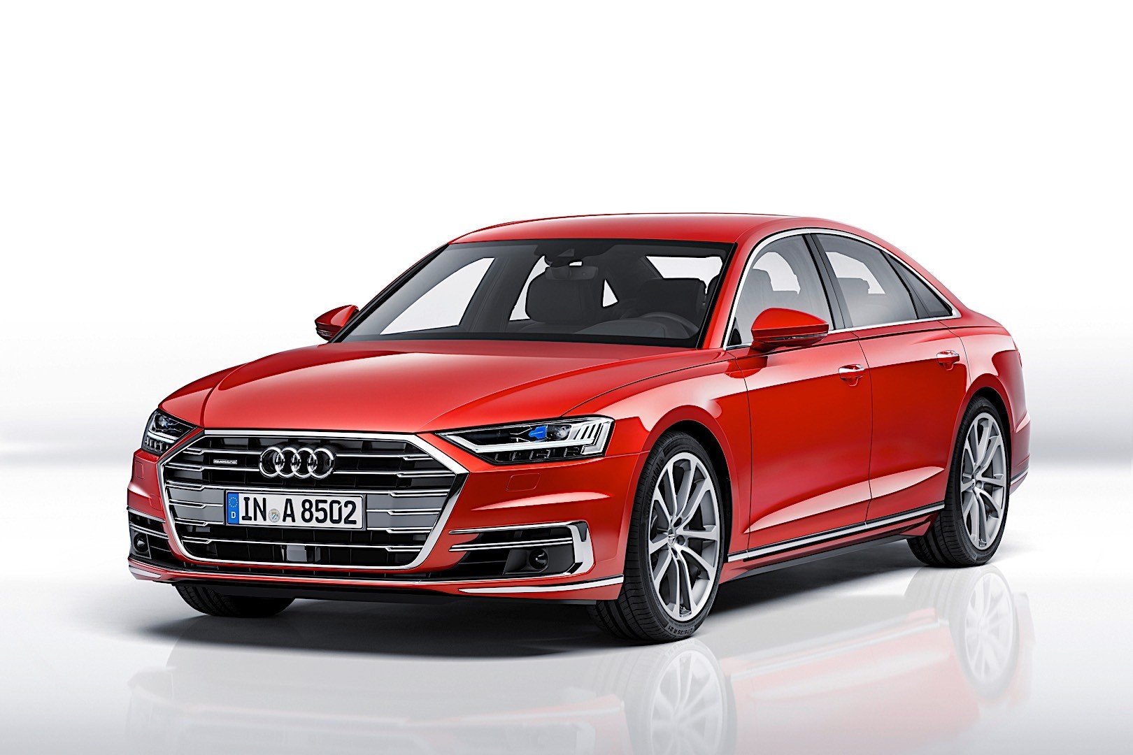 Audi A8 photo 11