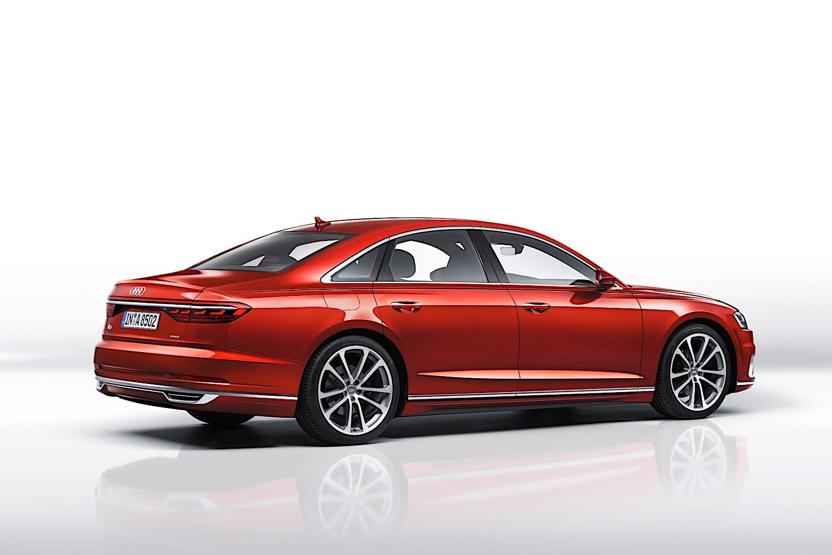 Audi A8 photo 12
