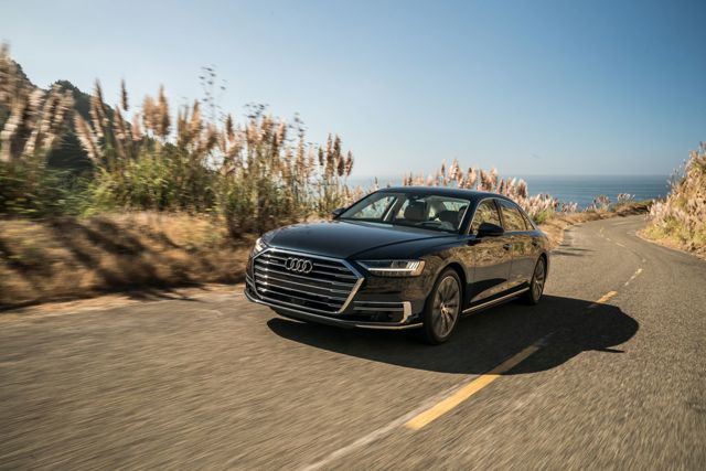 Audi A8 photo 41