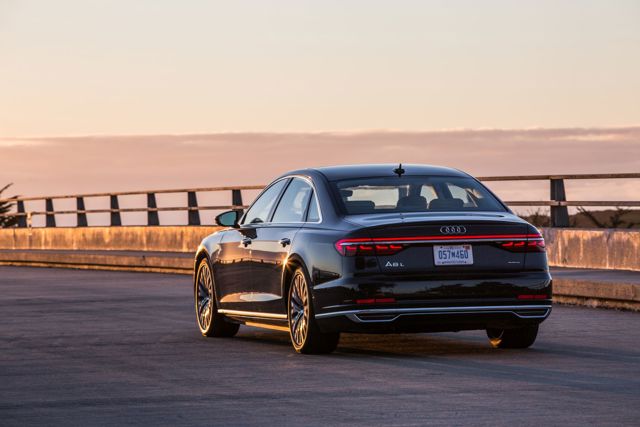 Audi A8 photo 42