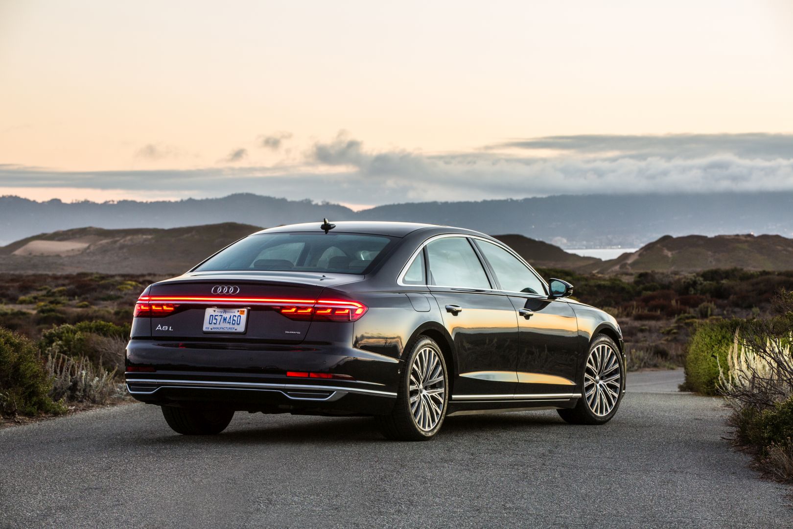 Audi A8 photo 44