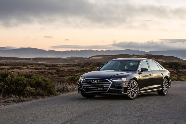 Audi A8 photo 45