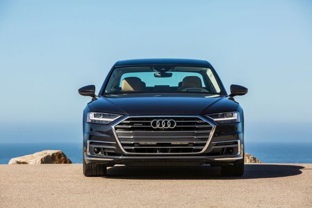 Audi A8 photo 47