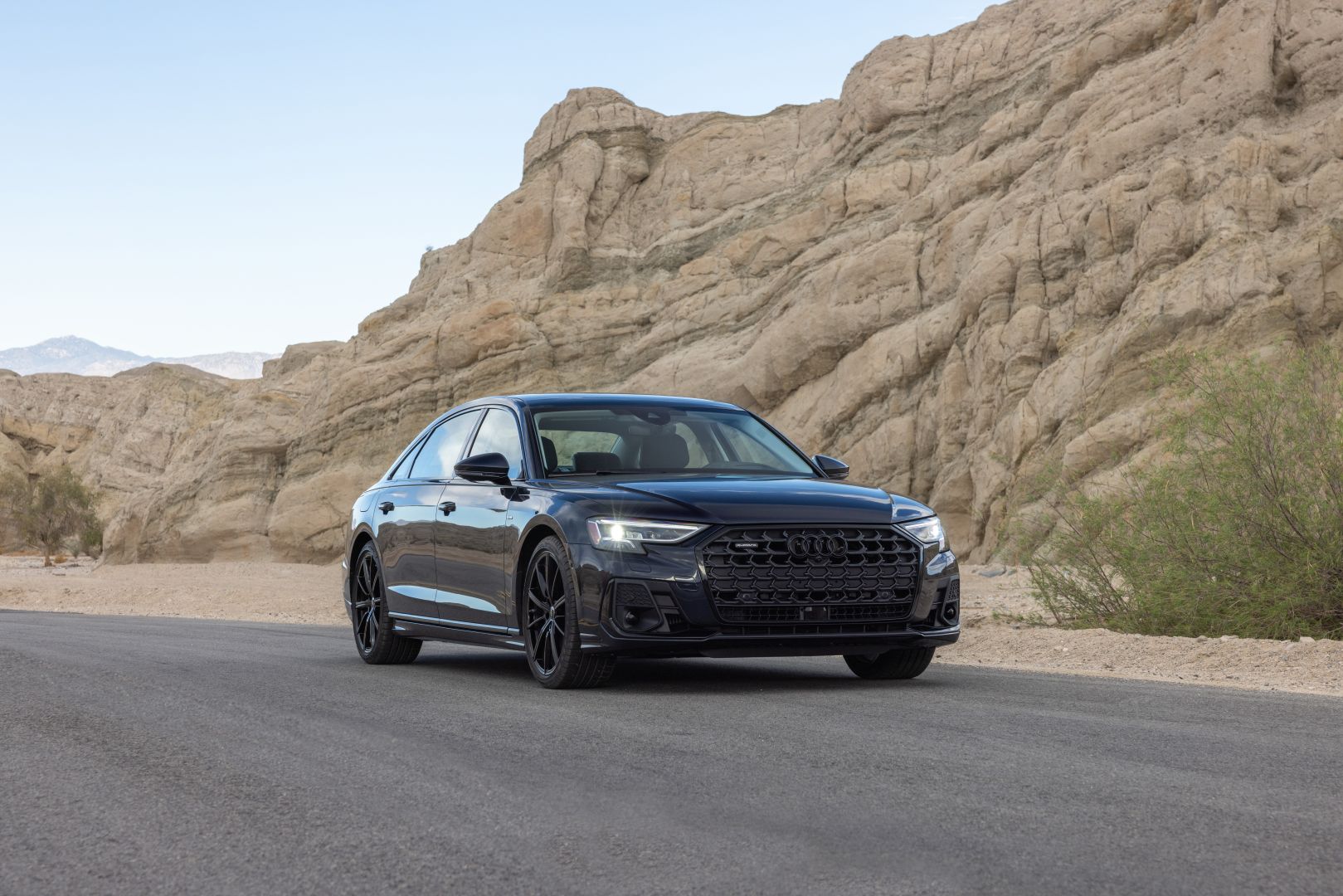 Audi A8 photo 52