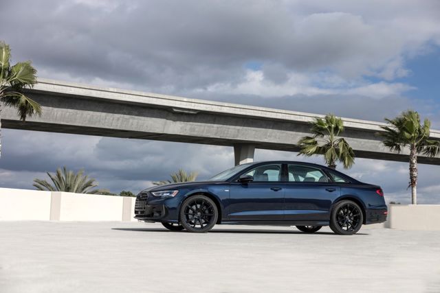 Audi A8 photo 55