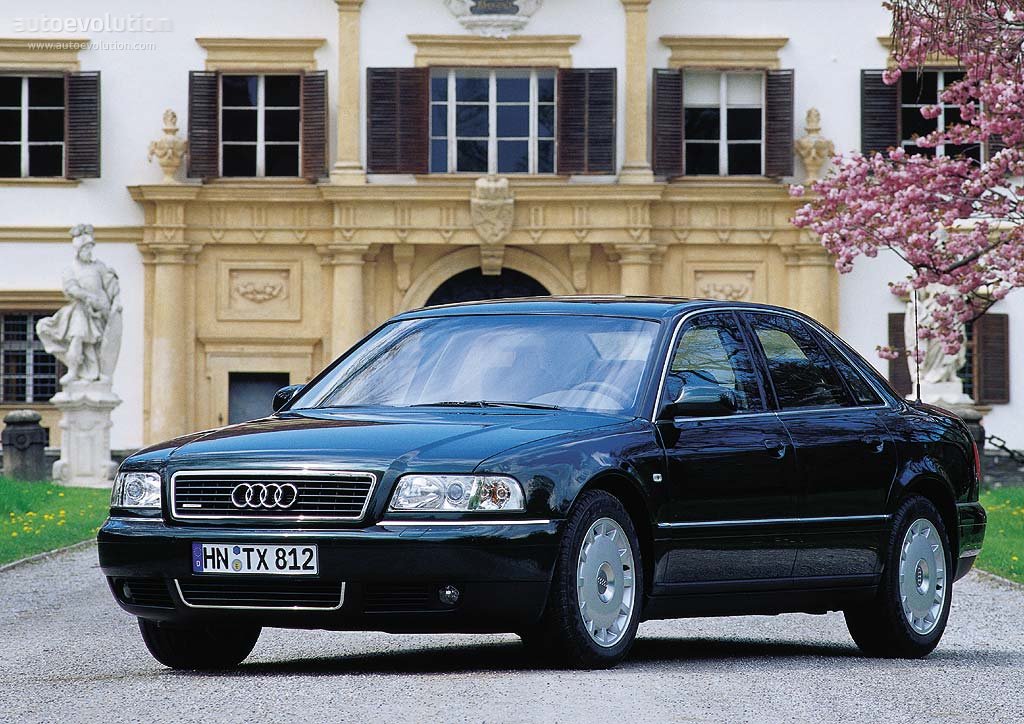 Audi A8 photo 8