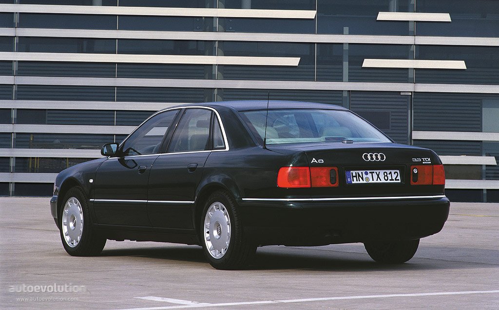 Audi A8 photo 9