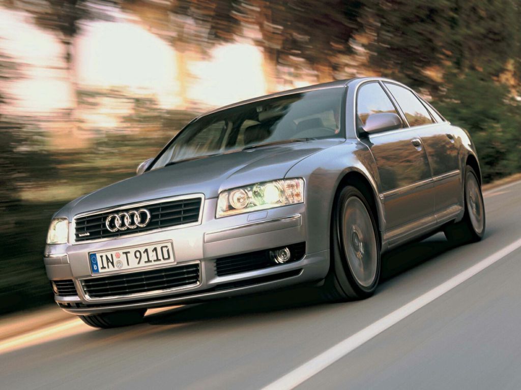 Audi A8 photo 33