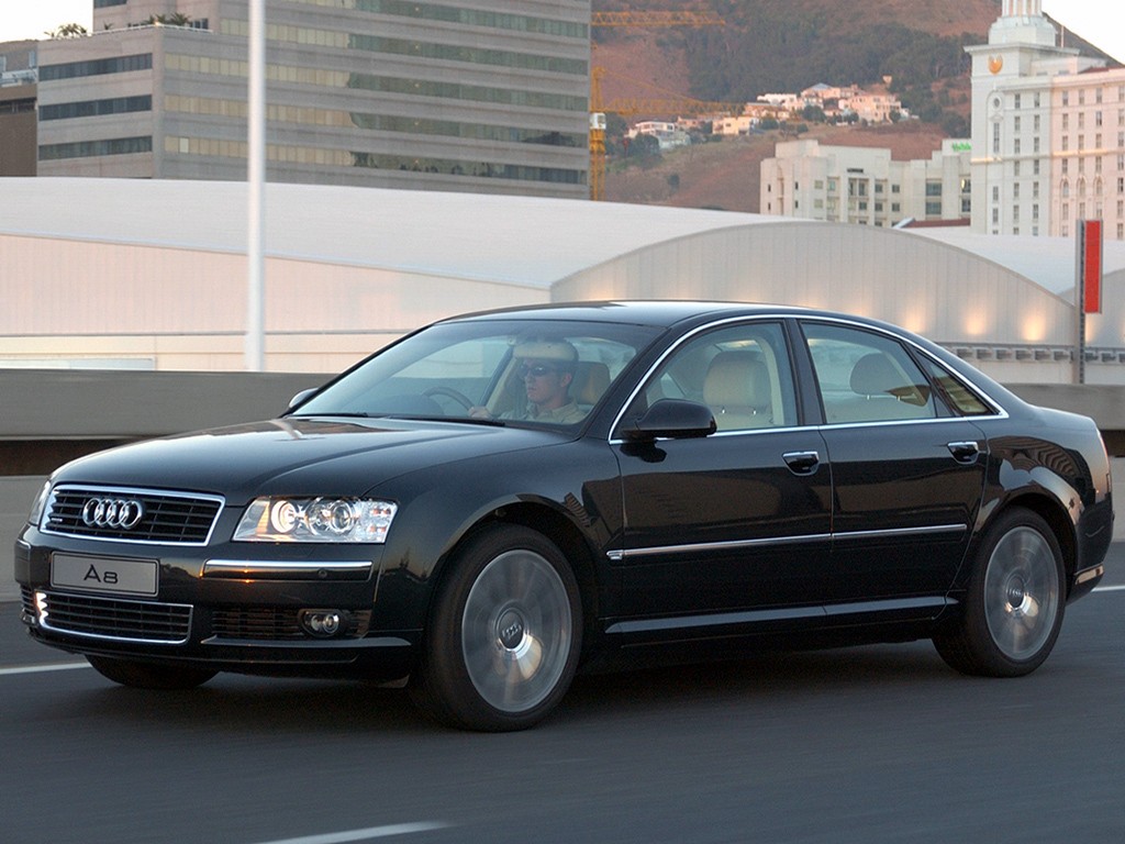 Audi A8 photo 42