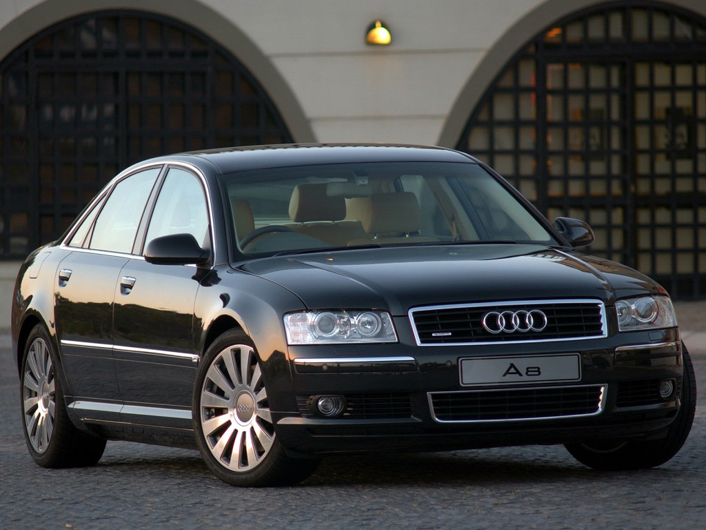 Audi A8 photo 43
