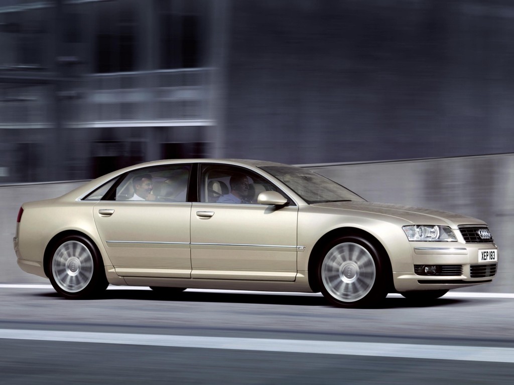 Audi A8 photo 48