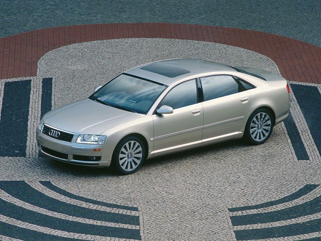Audi A8 photo 50