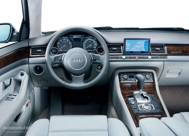 Audi A8 photo 54