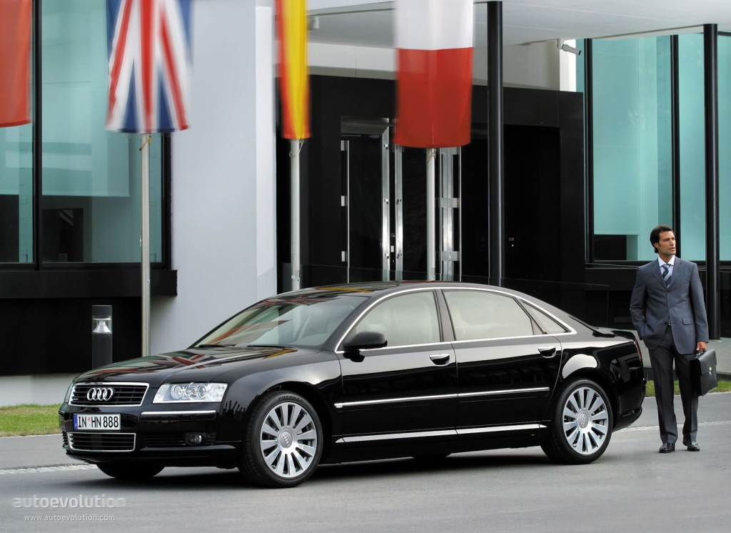 Audi A8 photo 4