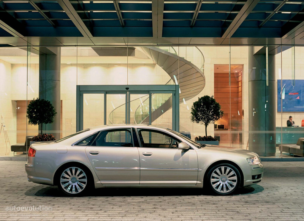 Audi A8 photo 6