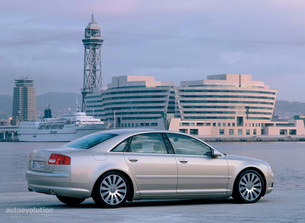Audi A8 photo 7