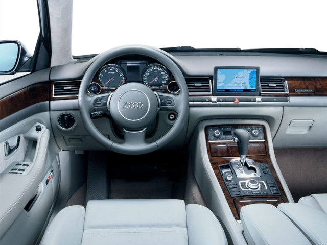 Audi A8 photo 56