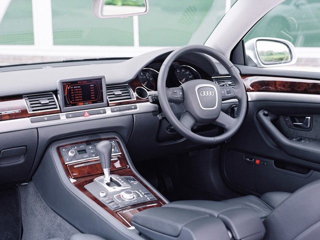 Audi A8 photo 61