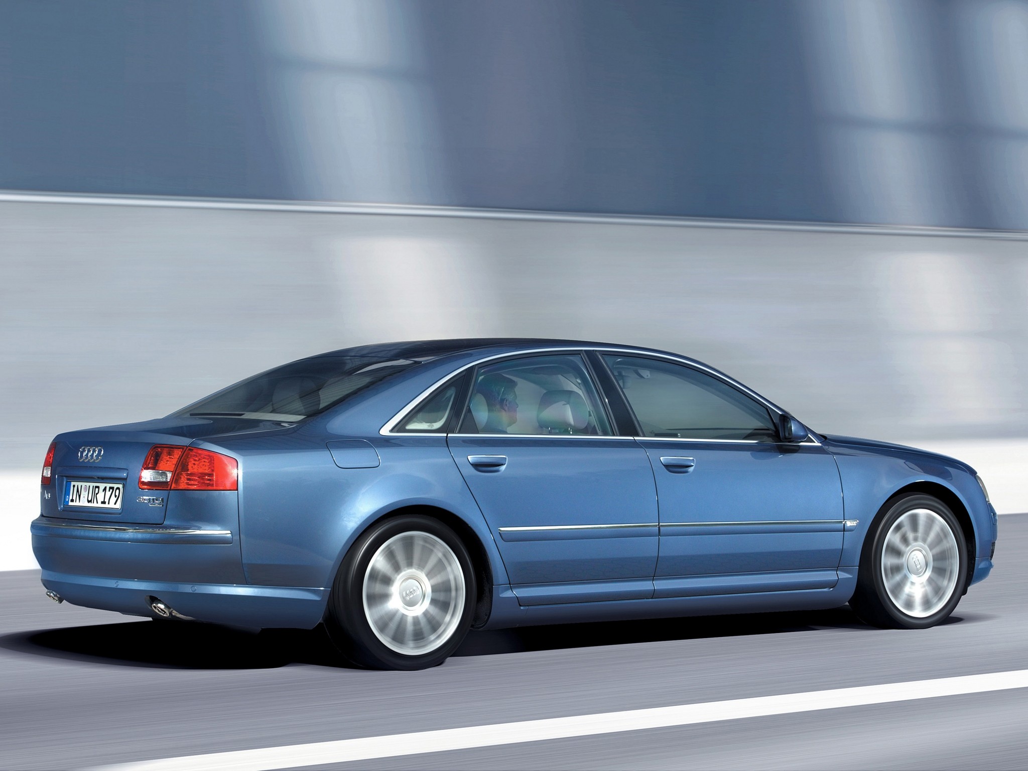 Audi A8 photo 46