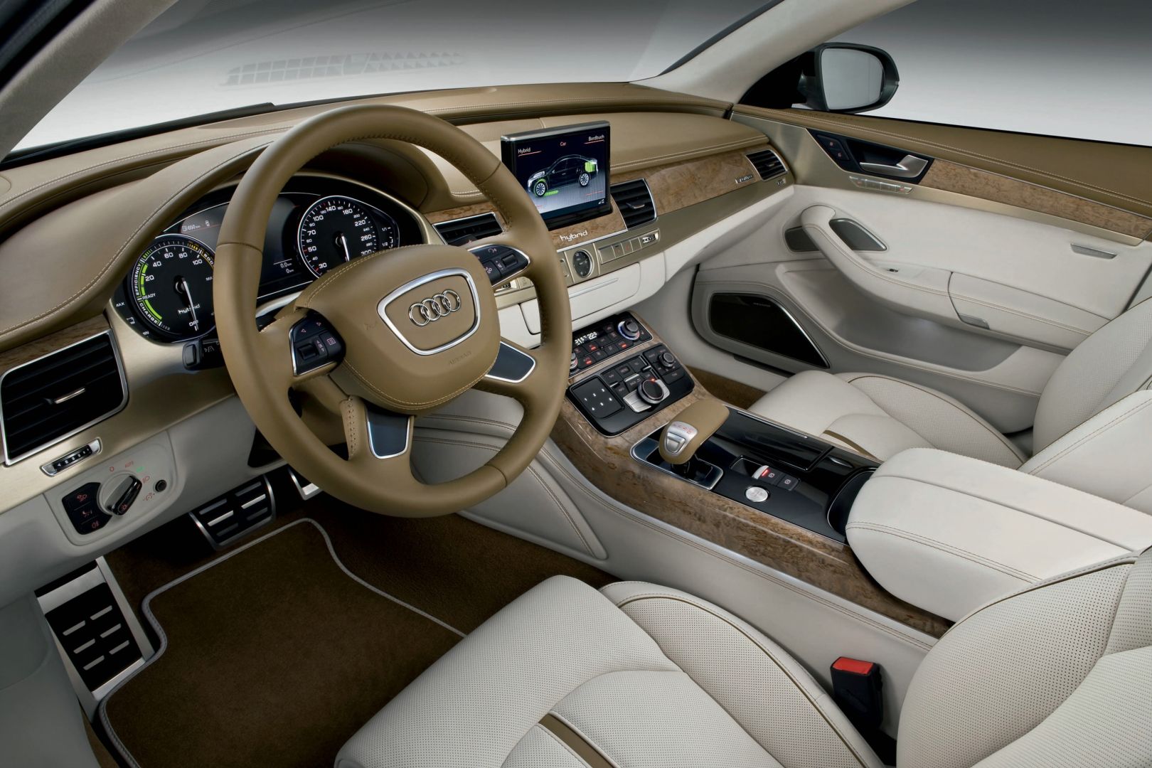 Audi A8 photo 57