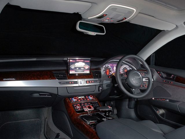 Audi A8 photo 74