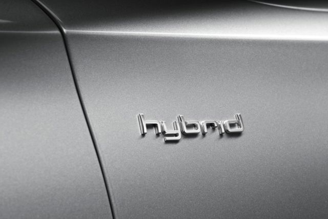 Audi A8 photo 30