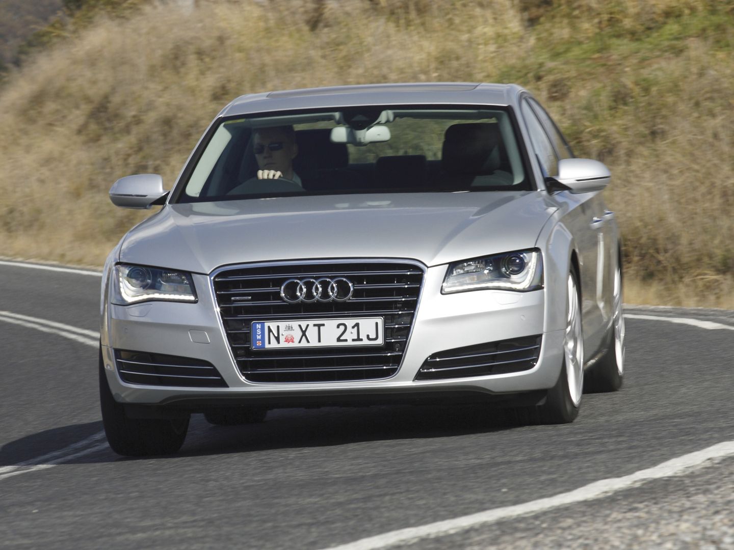 Audi A8 photo 34