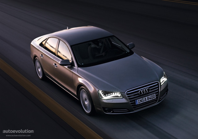 Audi A8 photo 10