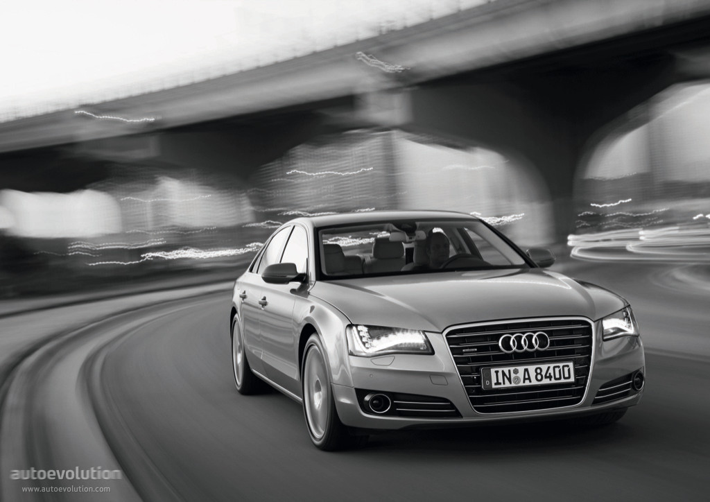 Audi A8 photo 11
