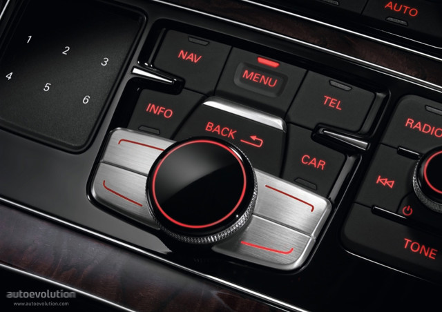 Audi A8 photo 44