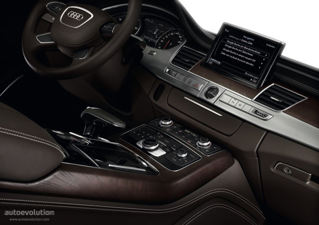 Audi A8 photo 49
