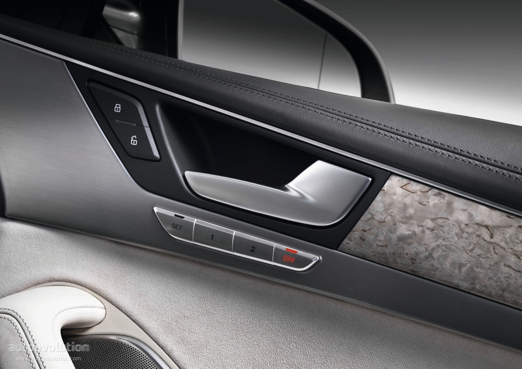 Audi A8 photo 53