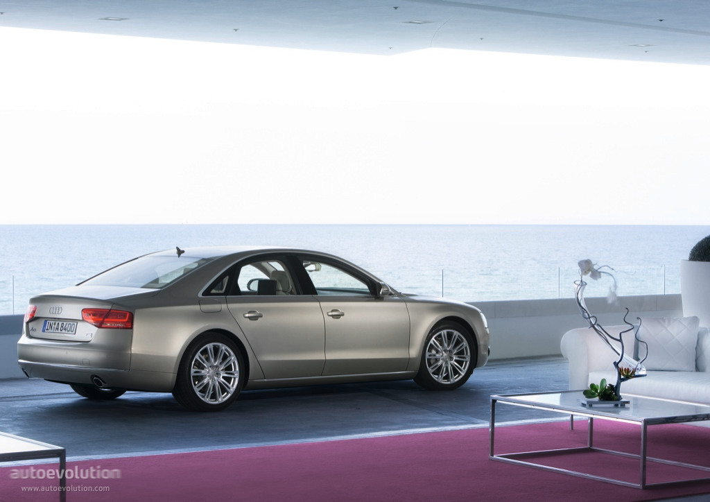 Audi A8 photo 7