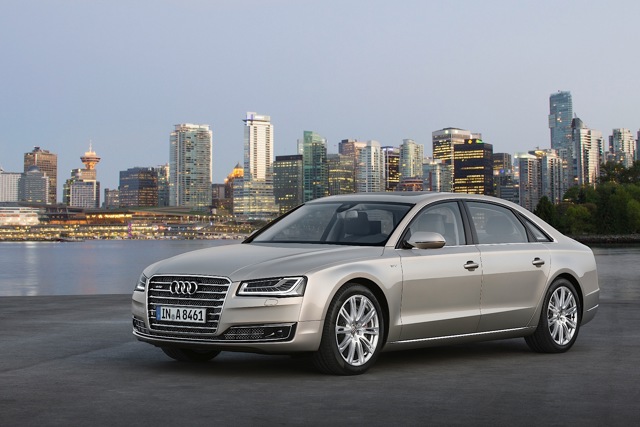 Audi A8 photo 7