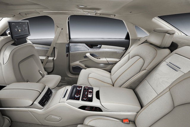 Audi A8 photo 40