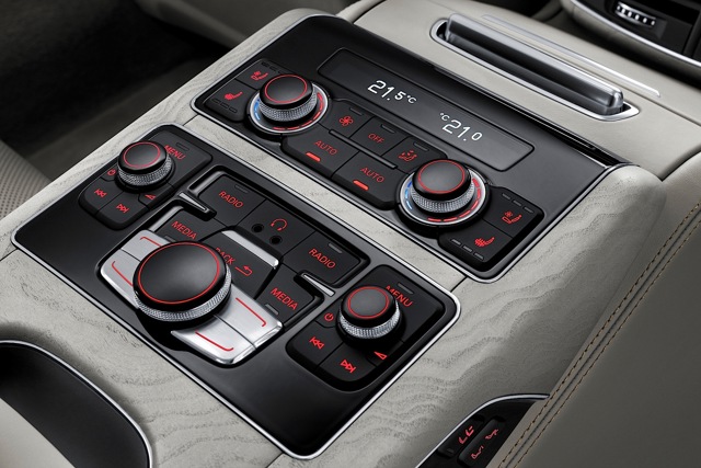 Audi A8 photo 45