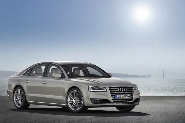 Audi A8 photo 15