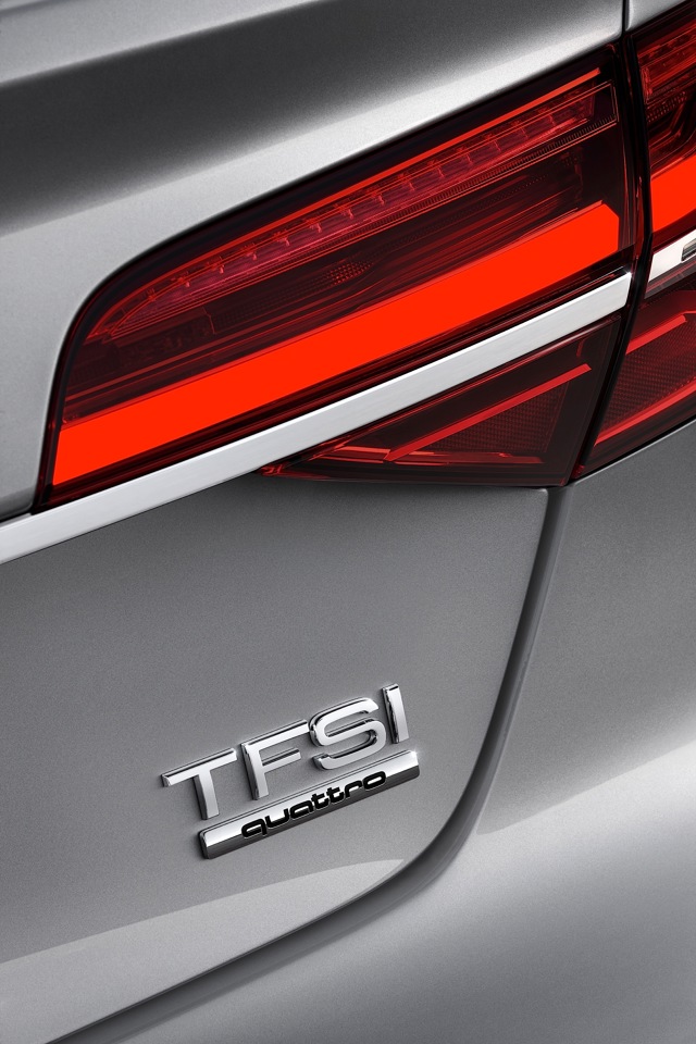 Audi A8 photo 26