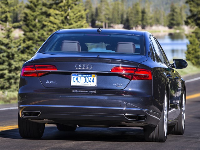 Audi A8 photo 67