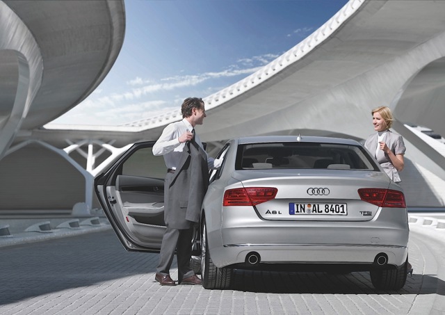 Audi A8 photo 12