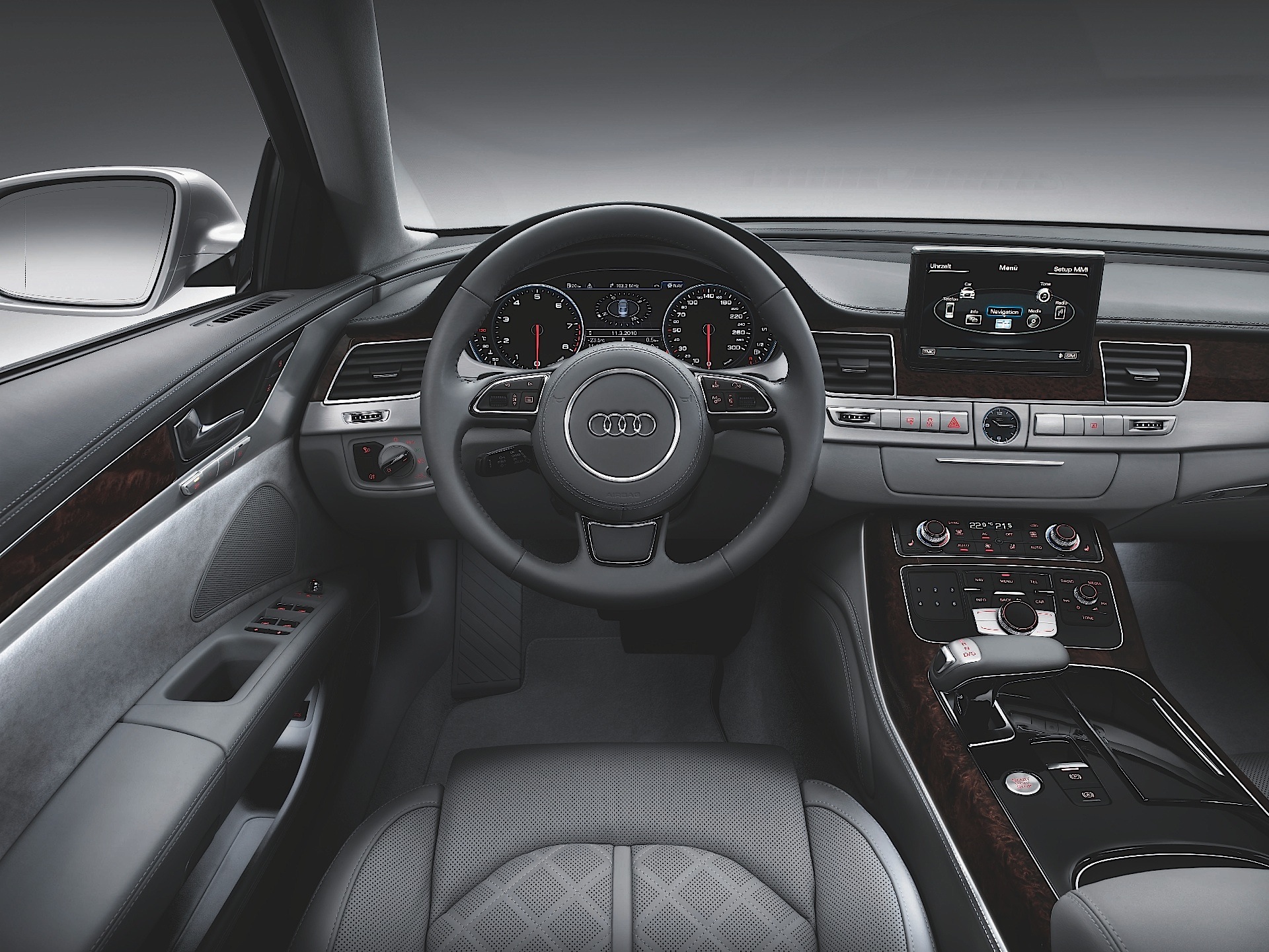 Audi A8 photo 69