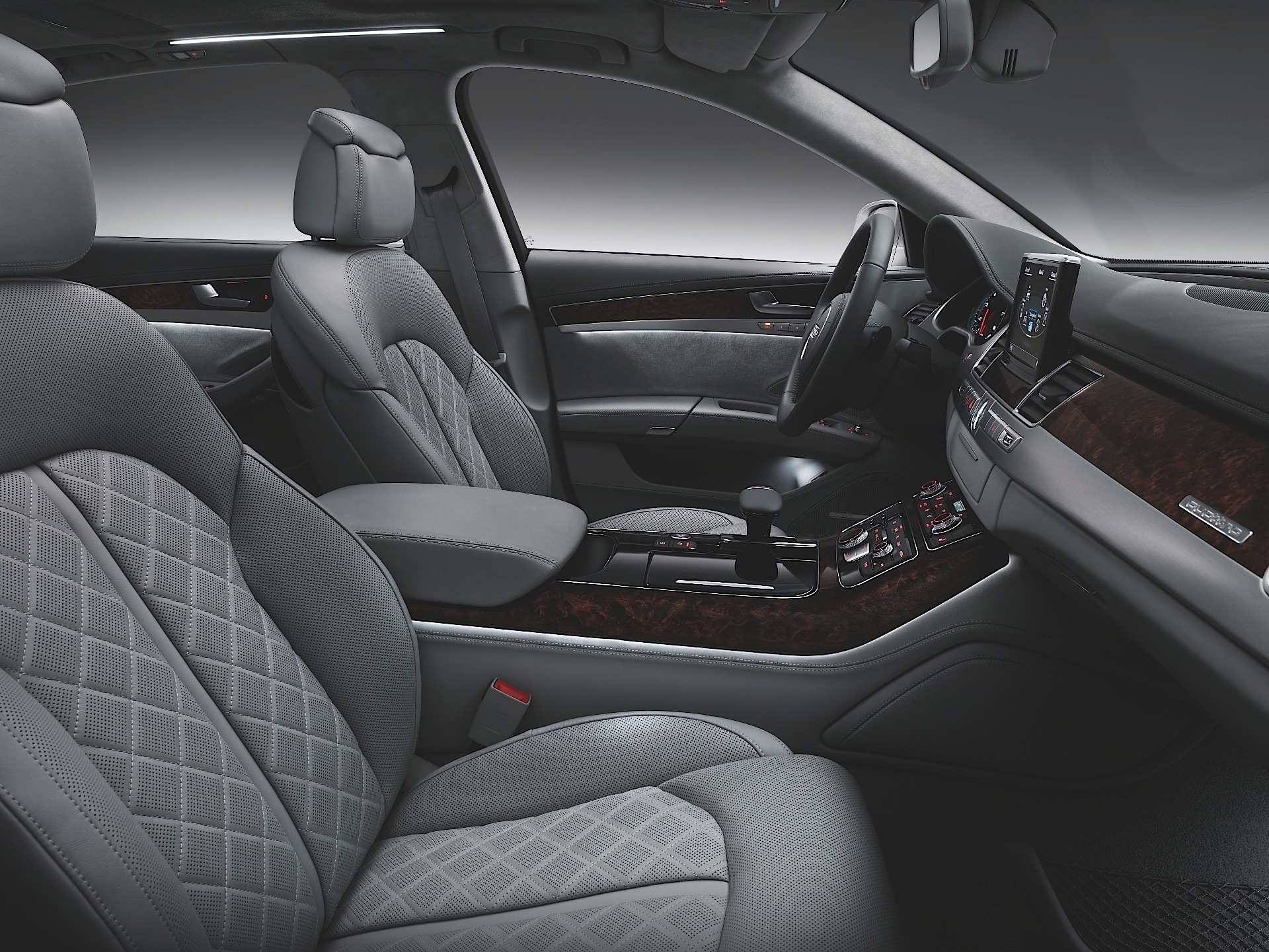 Audi A8 photo 71